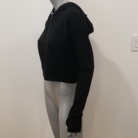 Victoria's Secret Black Crop Top - Picture 3 of 5